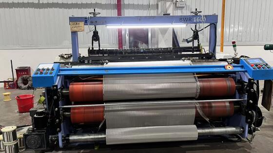 Smart Heavy Duty Wire Mesh Weaving Machine Stable Perform 1600D